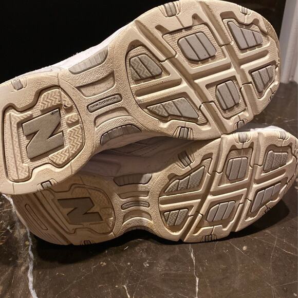 Women's Sz 8 1/2 New Balance training shoes - Picture 7 of 7